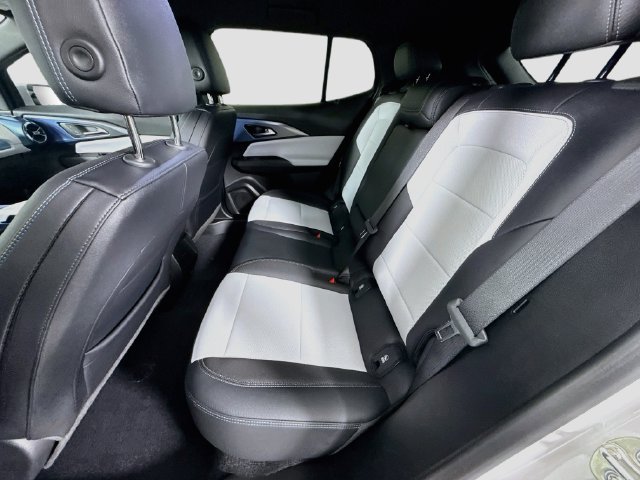 Used 2024 Chevrolet Equinox EV LT FWD image 27