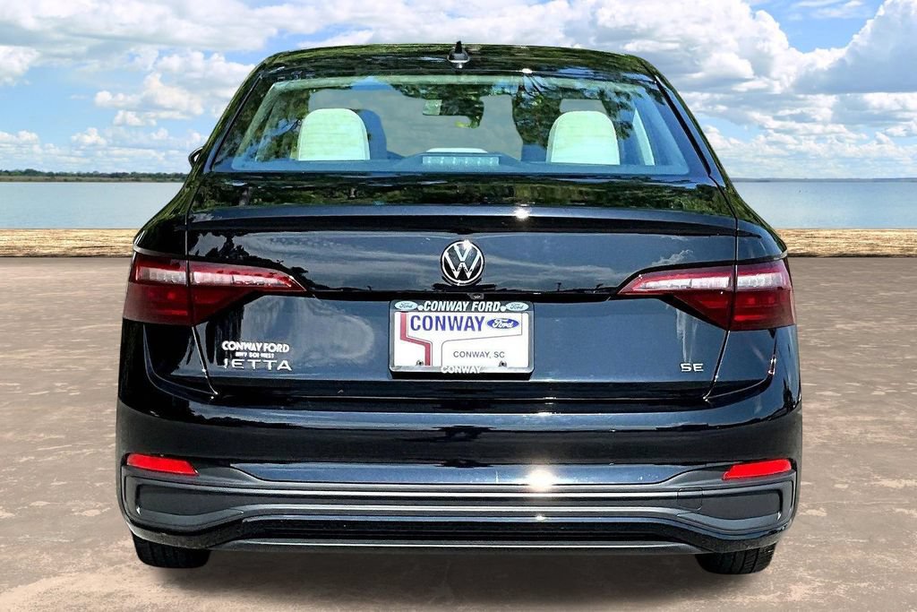 Used 2023 Volkswagen Jetta SE FWD image 7