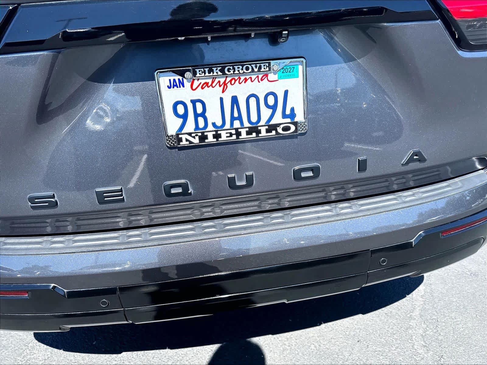 Used 2024 Toyota Sequoia Platinum AWD/4WD image 27