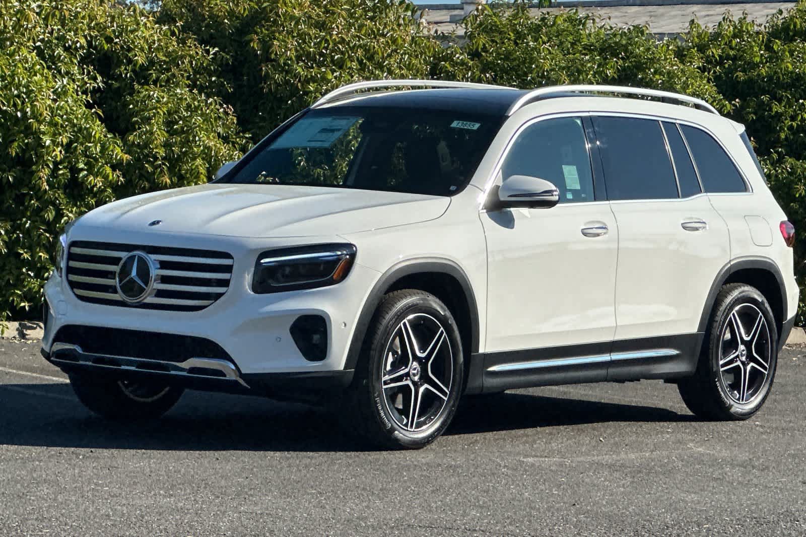 New 2026 Mercedes-Benz GLB 250 4MATIC image 7