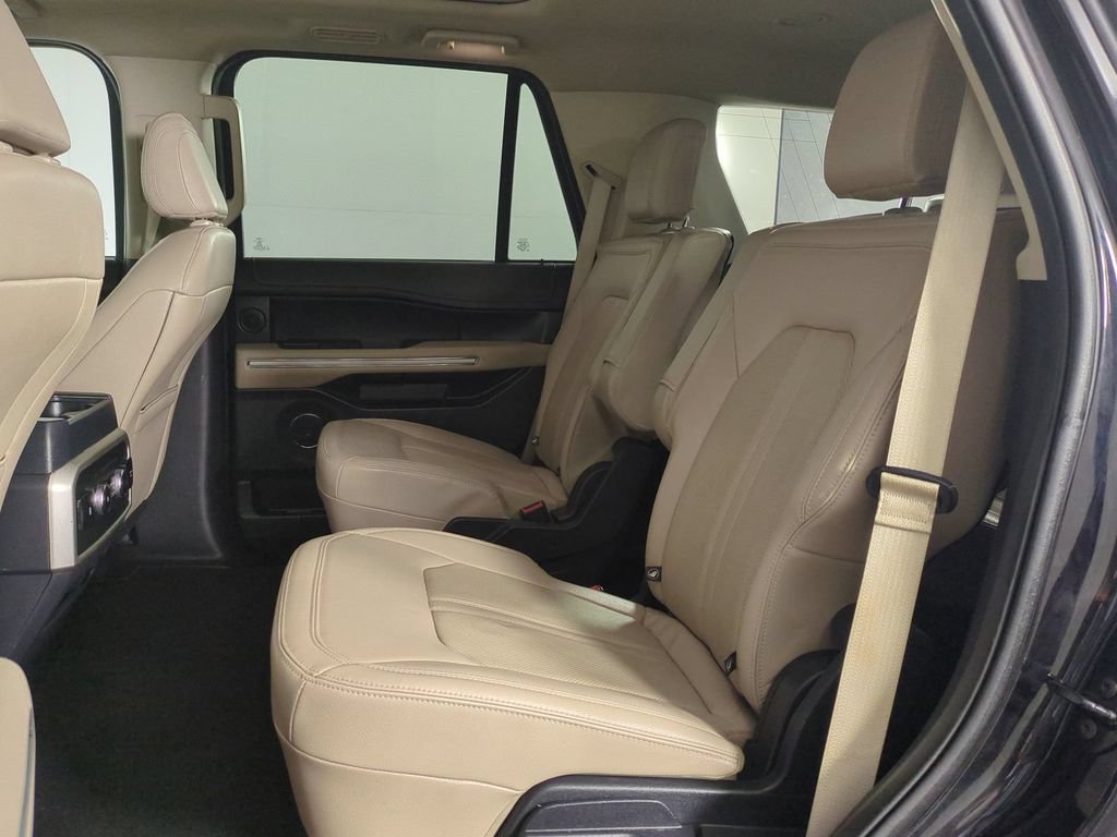 Used 2024 Ford Expedition Limited AWD/4WD image 17