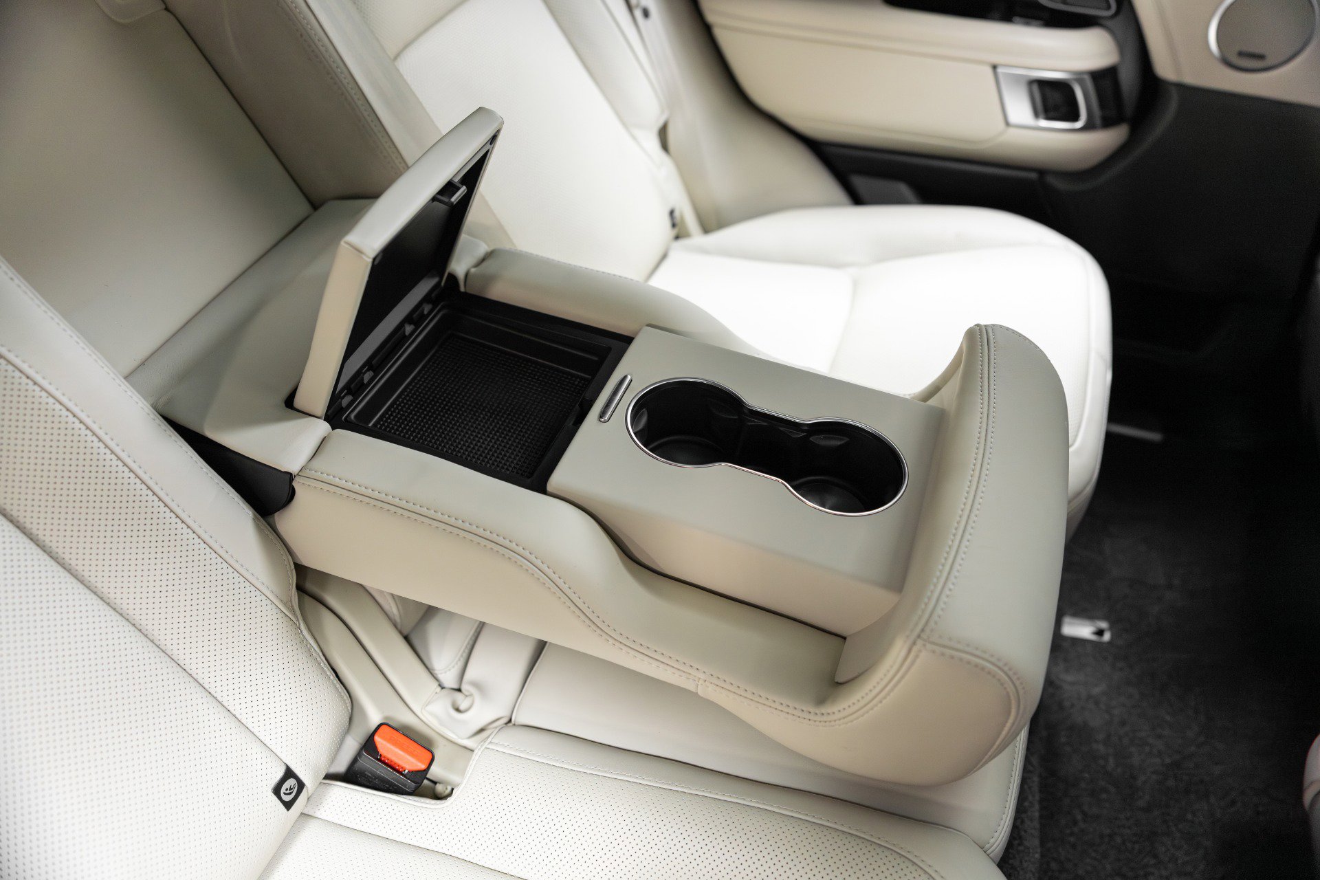 Used 2021 Land Rover Range Rover Westminster Edition image 24