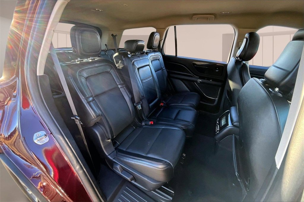 Used 2020 Lincoln Aviator Reserve image 29