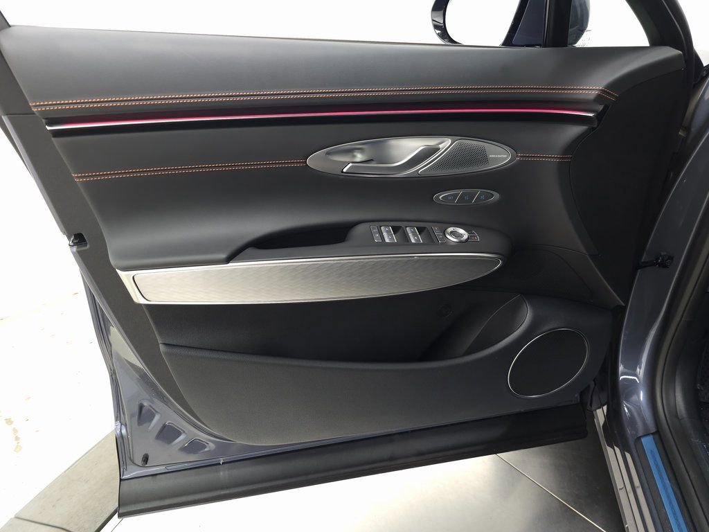 New 2026 Genesis GV70 2.5T Sport Prestige AWD/4WD image 10