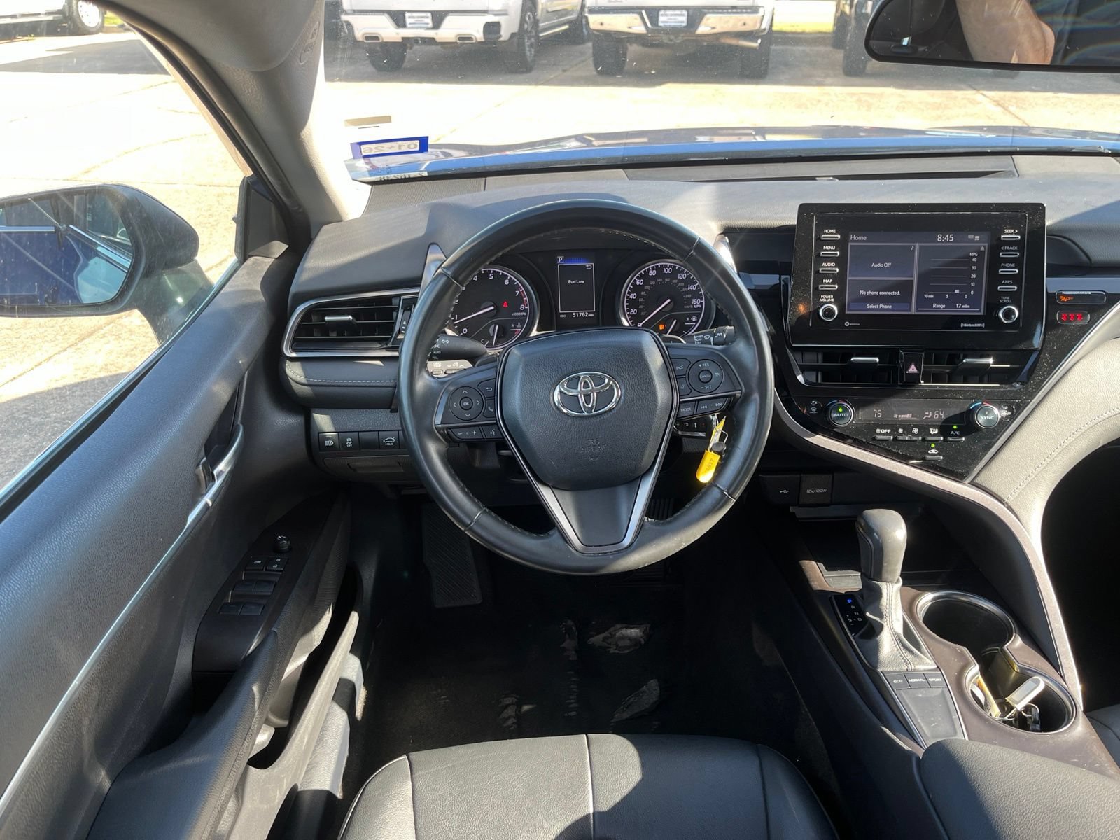 Used 2024 Toyota Camry SE FWD image 11