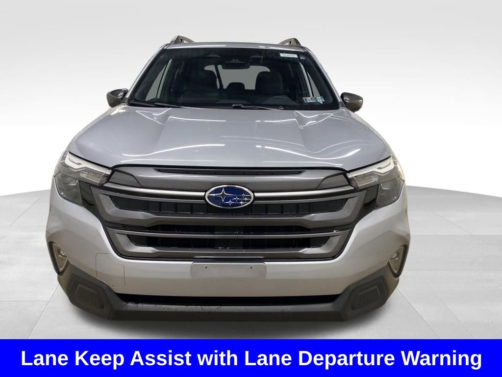 Used 2025 Subaru Forester Premium image 7
