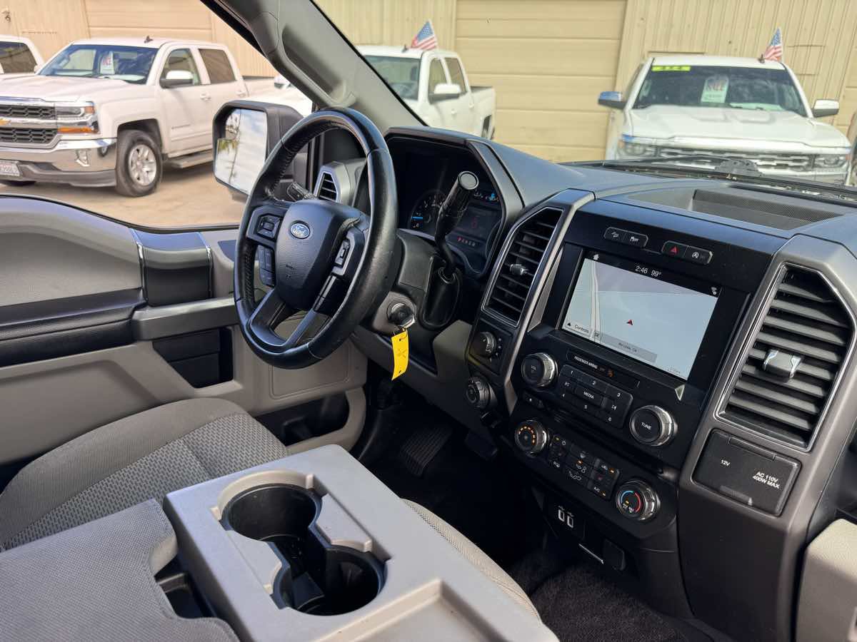 Used 2017 Ford F150 XLT w/ Equipment Group 302A Luxury AWD/4WD image 15