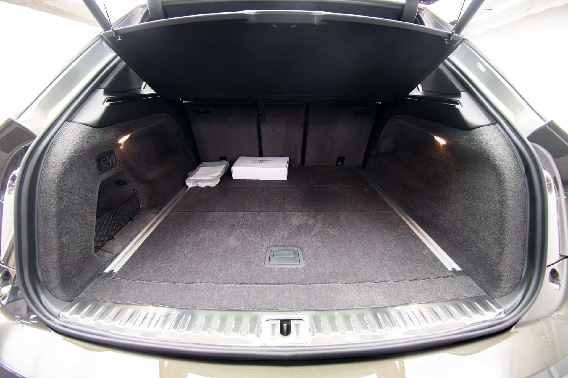 New 2026 Bentley Bentayga AWD/4WD image 37