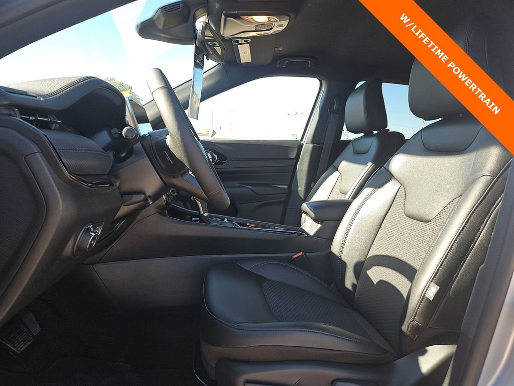 New 2026 Jeep Compass Latitude image 15