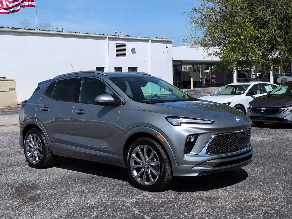 Used 2026 Buick Encore GX Avenir w/ Avenir Technology Package FWD image 2