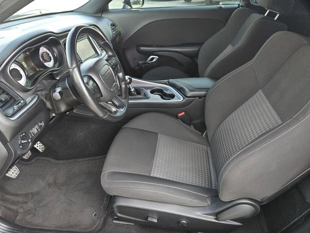 Used 2022 Dodge Challenger R/T w/ Shaker Package image 26