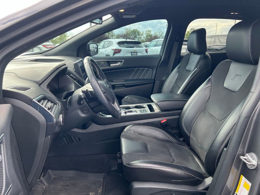 Used 2022 Ford Edge ST w/ Equipment Group 401A AWD/4WD image 8