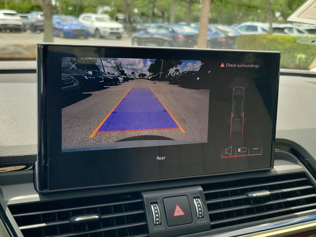 Used 2021 Audi Q5 Premium image 31