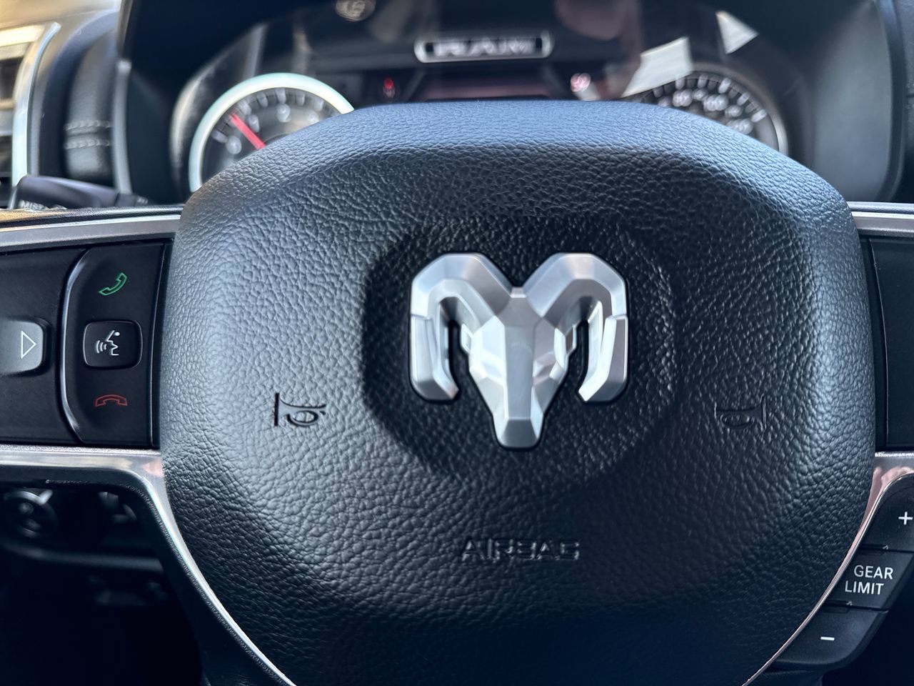 Used 2021 RAM 1500 Laramie image 31