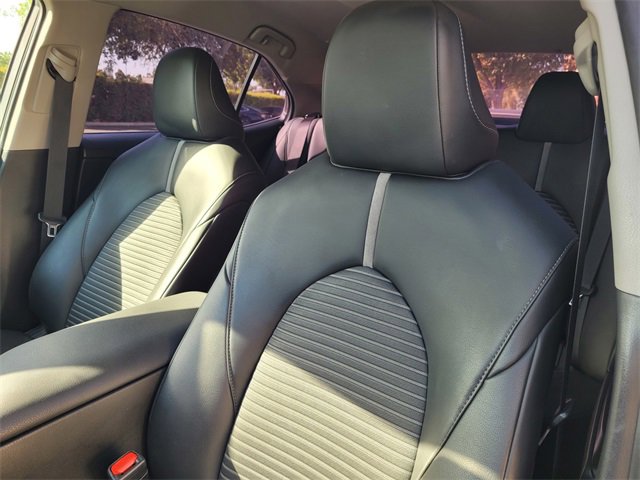 Used 2023 Toyota Camry SE image 11