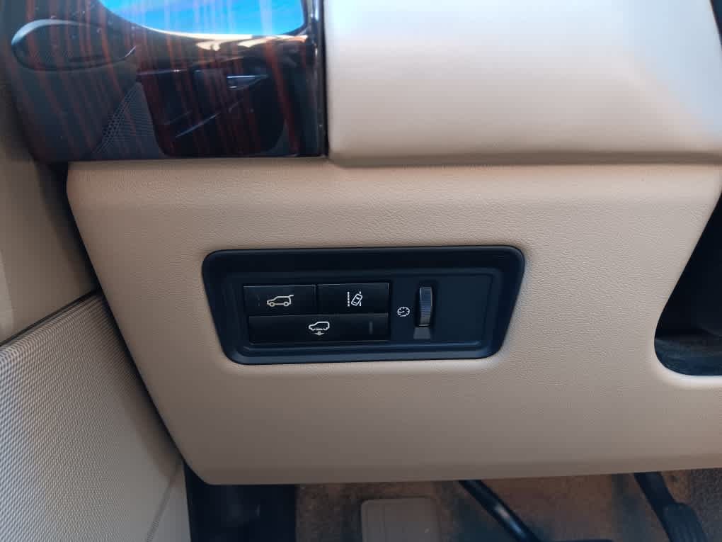 Used 2015 Land Rover Range Rover HSE AWD/4WD image 27