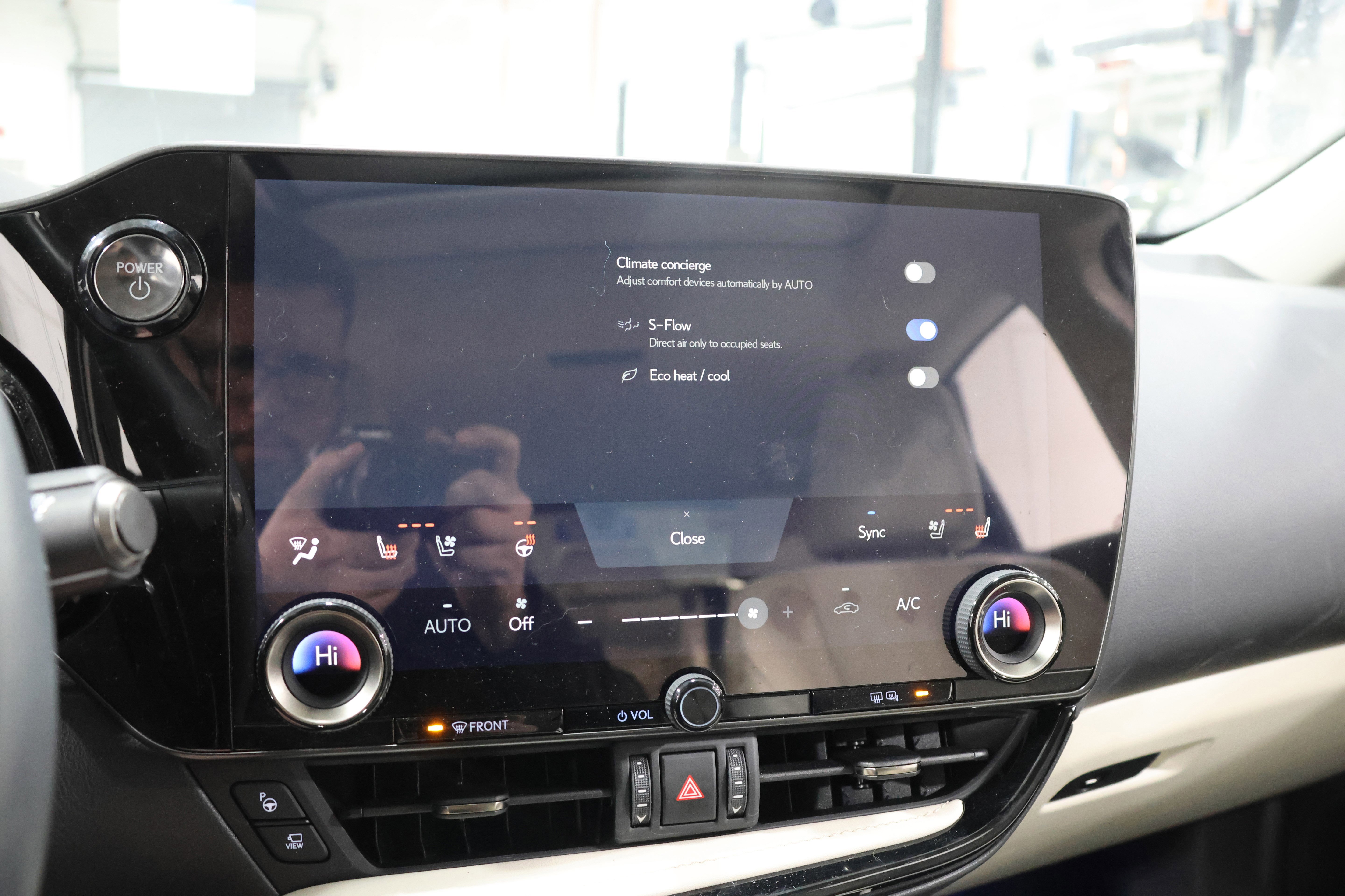 Used 2025 Lexus NX 450h+ AWD w/ Luxury Package image 27