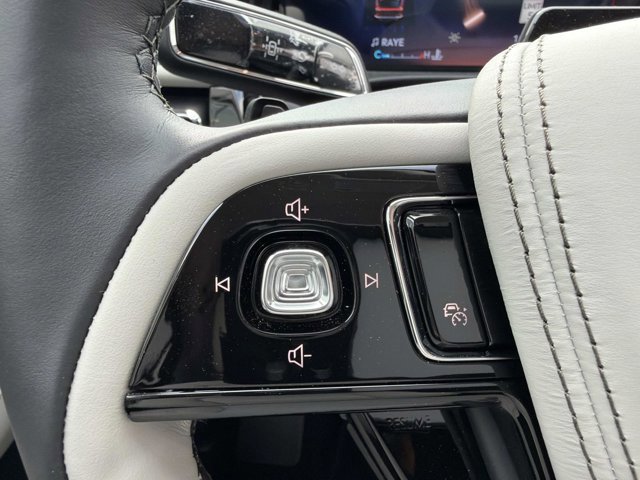New 2026 Lincoln Aviator 2WD w/ Jet Appearance Package image 28