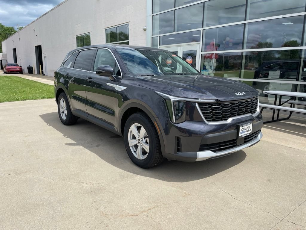 New 2026 Kia Sorento LX FWD image 1
