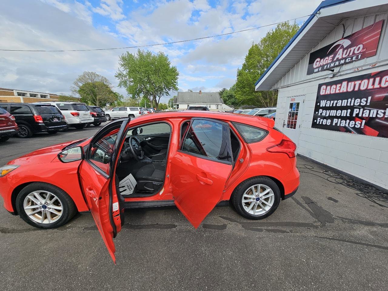 Used 2015 Ford Focus SE FWD image 23