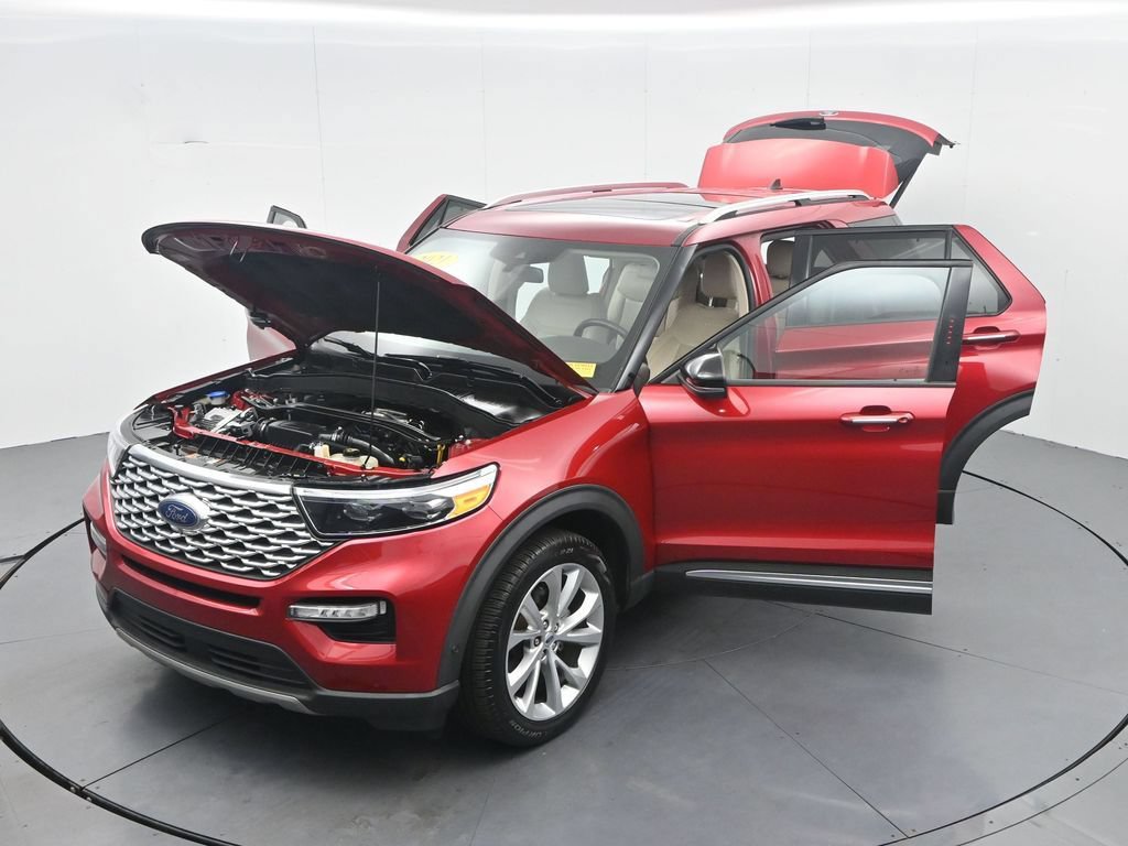 Used 2021 Ford Explorer Platinum w/ Equipment Group 601A AWD/4WD image 48