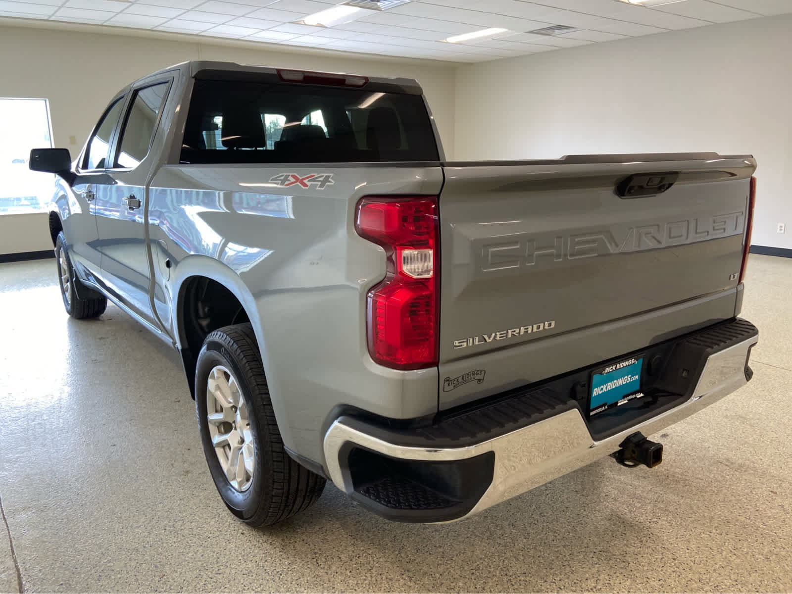 Used 2023 Chevrolet Silverado 1500 LT image 10