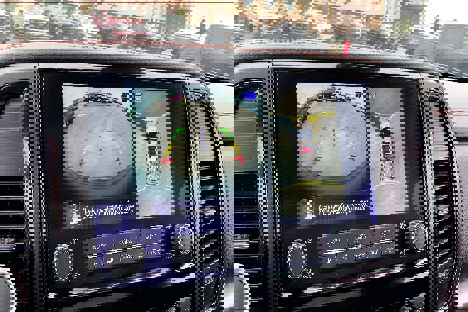 Used 2023 Nissan Titan PRO-4X w/ Pro-4x Convenience Package image 24