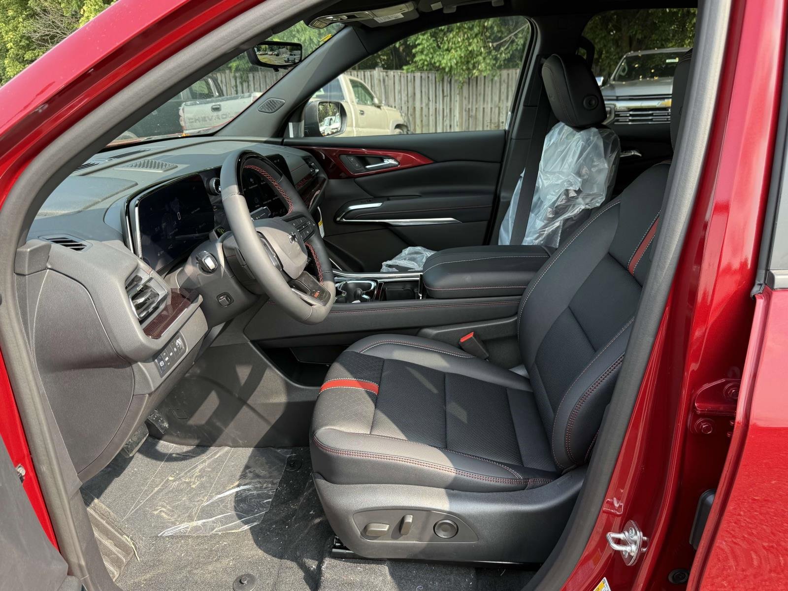 New 2026 Chevrolet Traverse RS w/ LPO, Floor Liner Package image 19