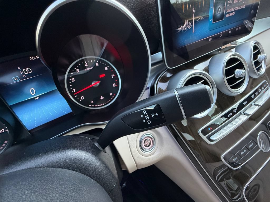 Used 2020 Mercedes-Benz C 300 Sedan w/ Premium Package image 29