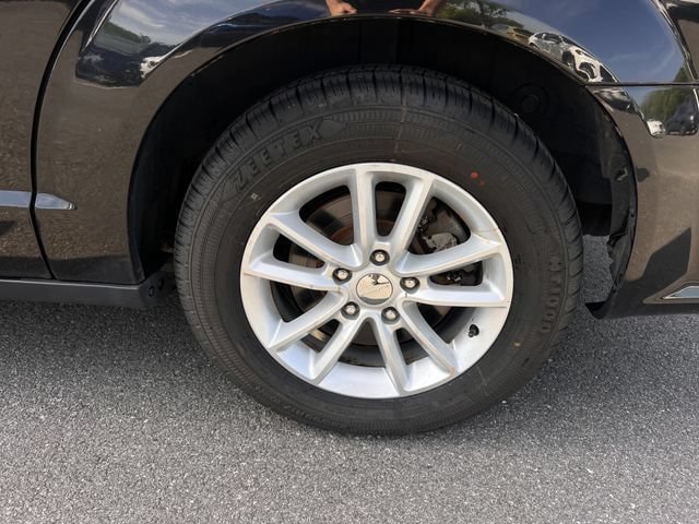 Used 2019 Dodge Grand Caravan SXT FWD image 32