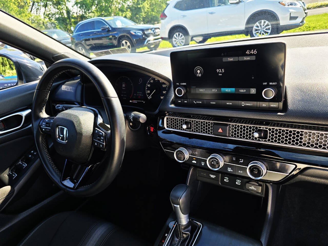 Used 2025 Honda Civic Sport image 32