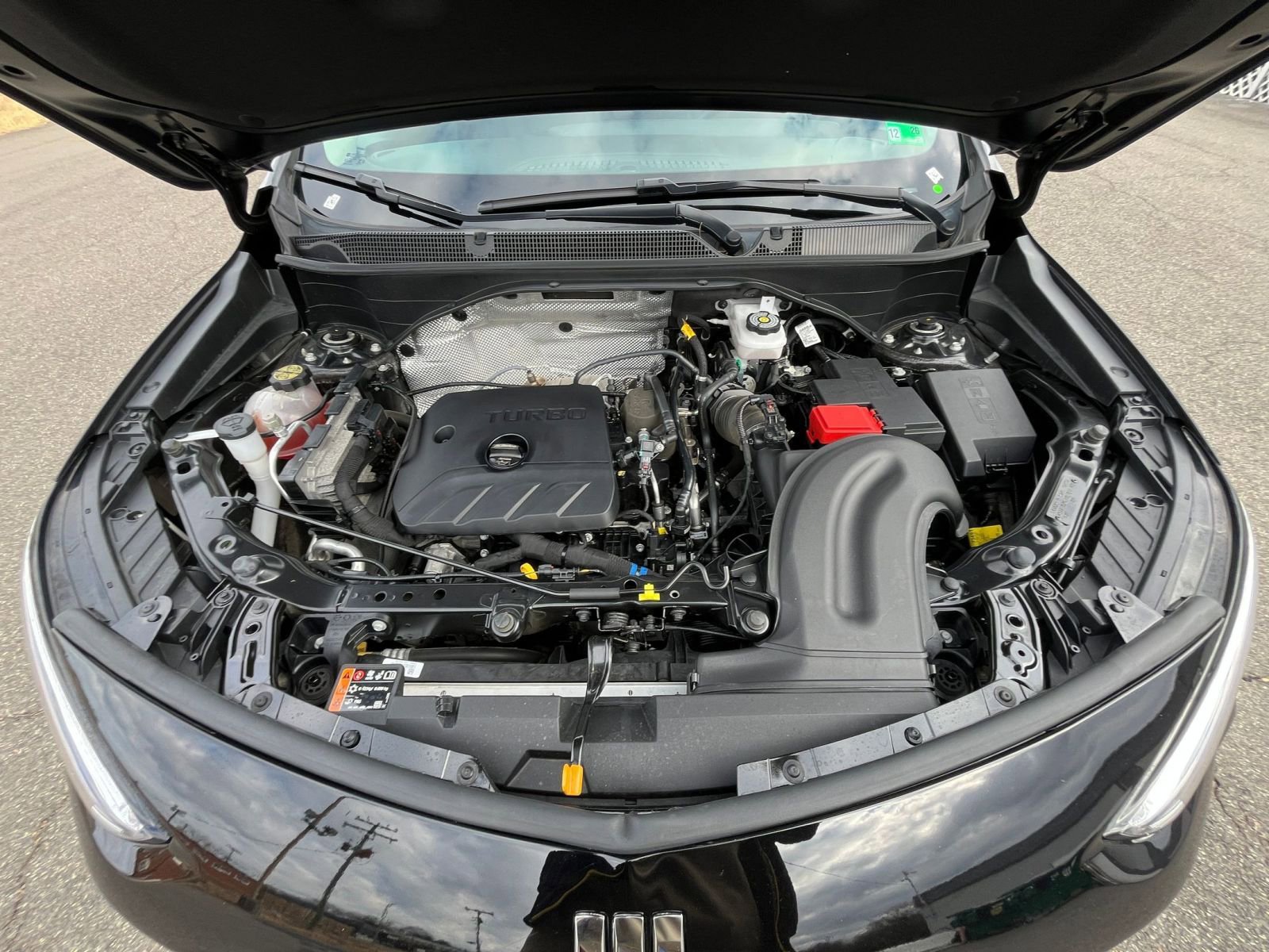 Used 2024 Buick Encore GX Sport Touring image 31