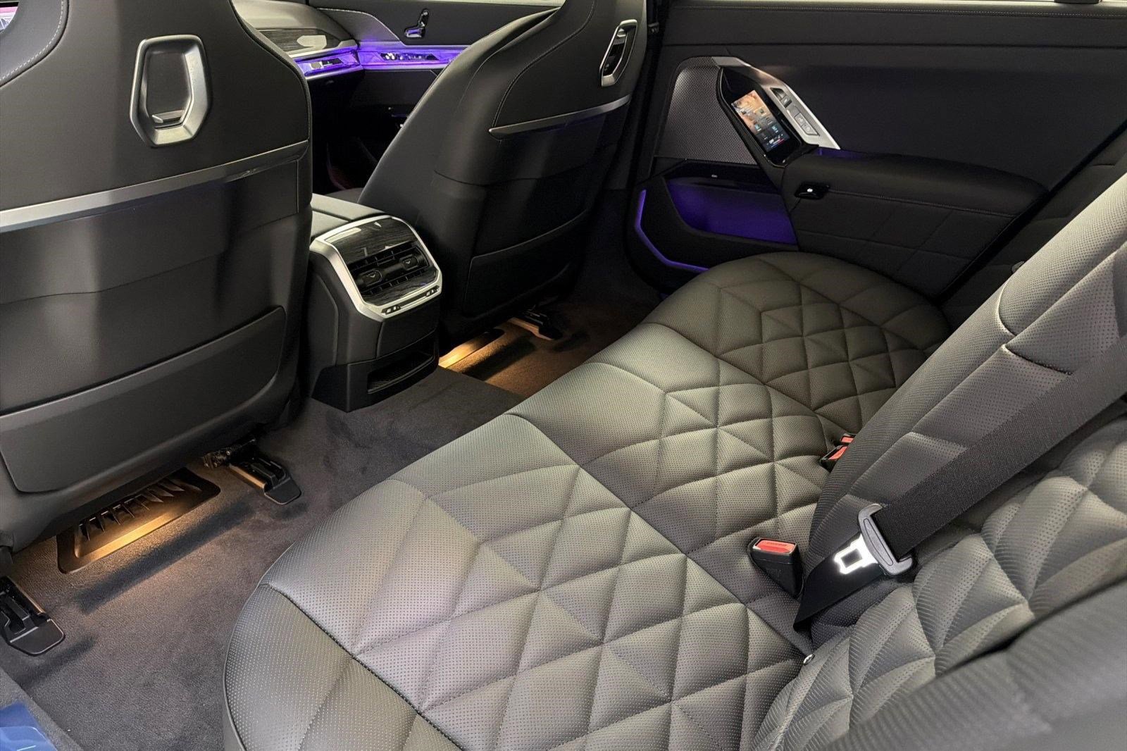 New 2026 BMW 740i w/ Premium Package image 22
