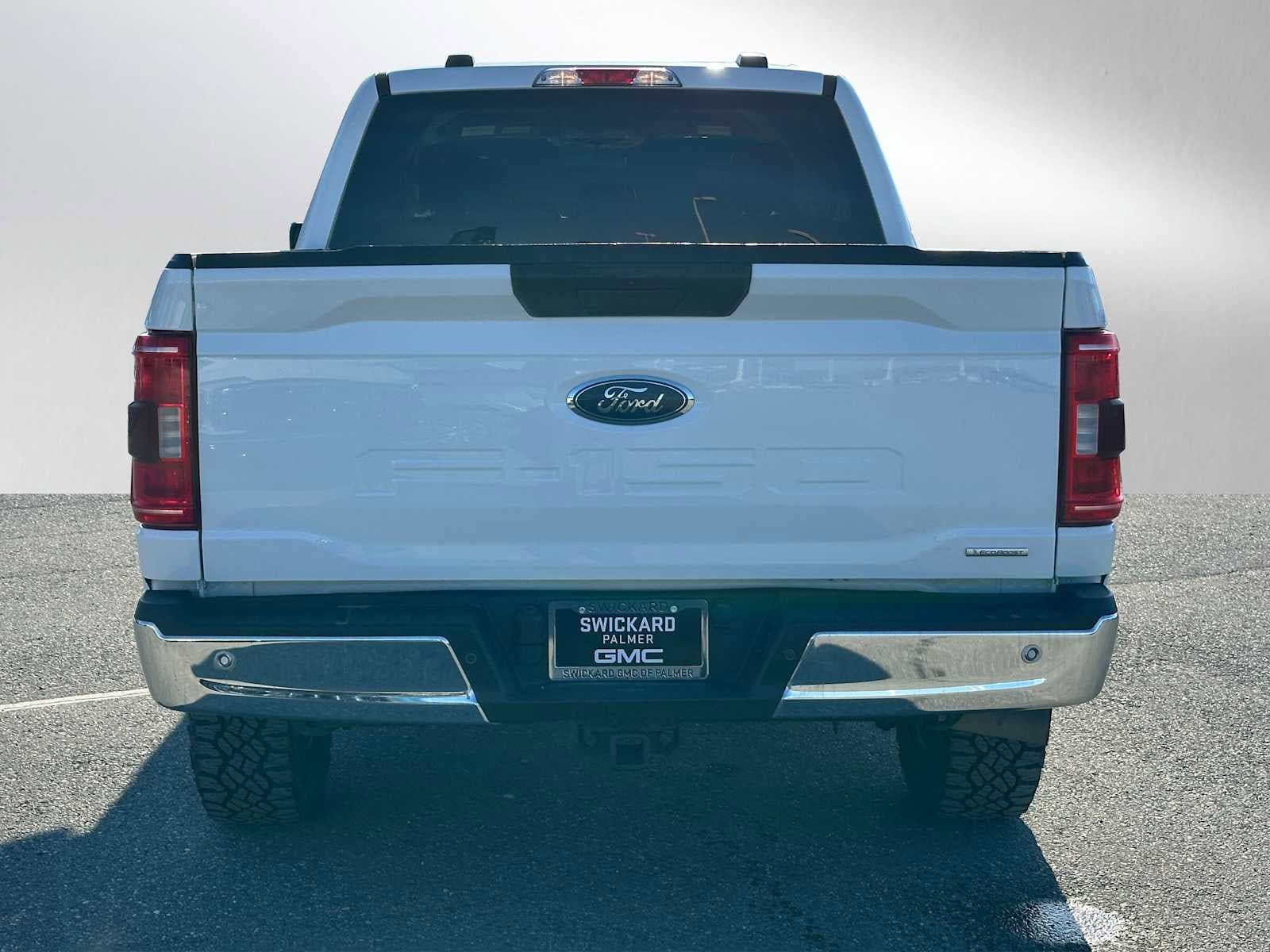 Used 2022 Ford F150 XLT w/ Equipment Group 301A Mid AWD/4WD image 4