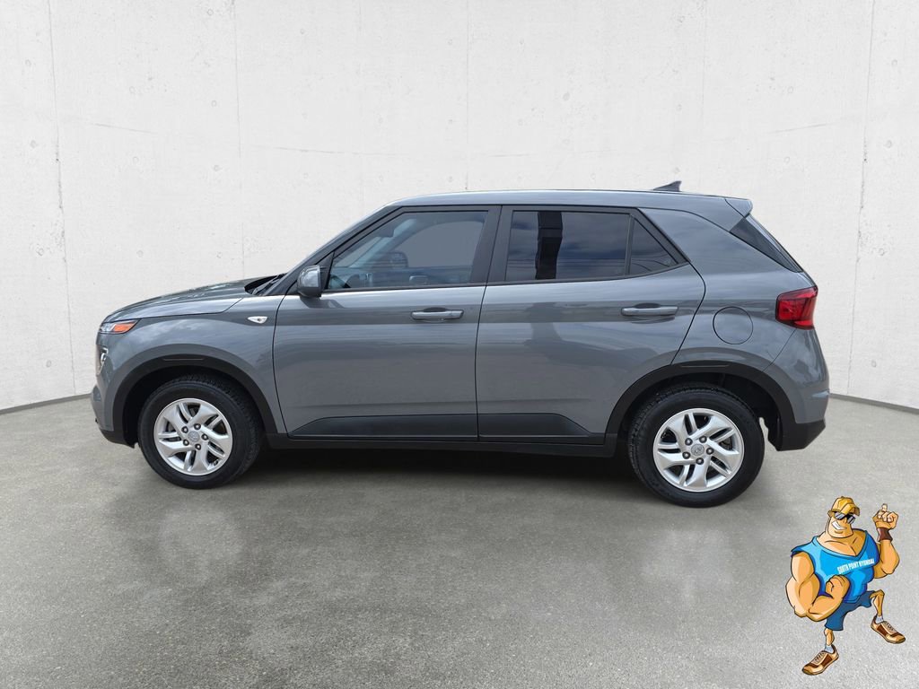 Used 2021 Hyundai Venue SE FWD image 8