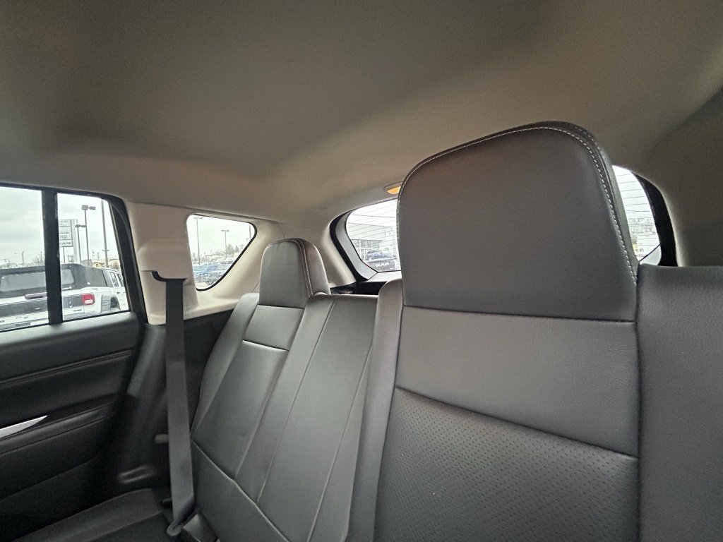 Used 2014 Jeep Compass Latitude image 25