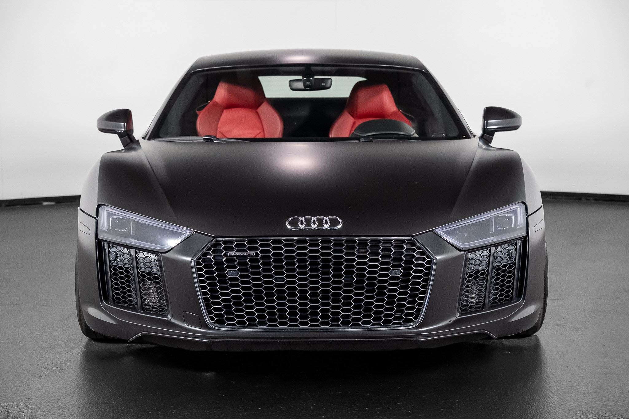 Used 2017 Audi R8 V10 AWD/4WD image 4