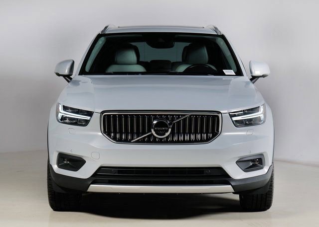 Used 2021 Volvo XC40 T5 Inscription w/ Advanced Package image 9