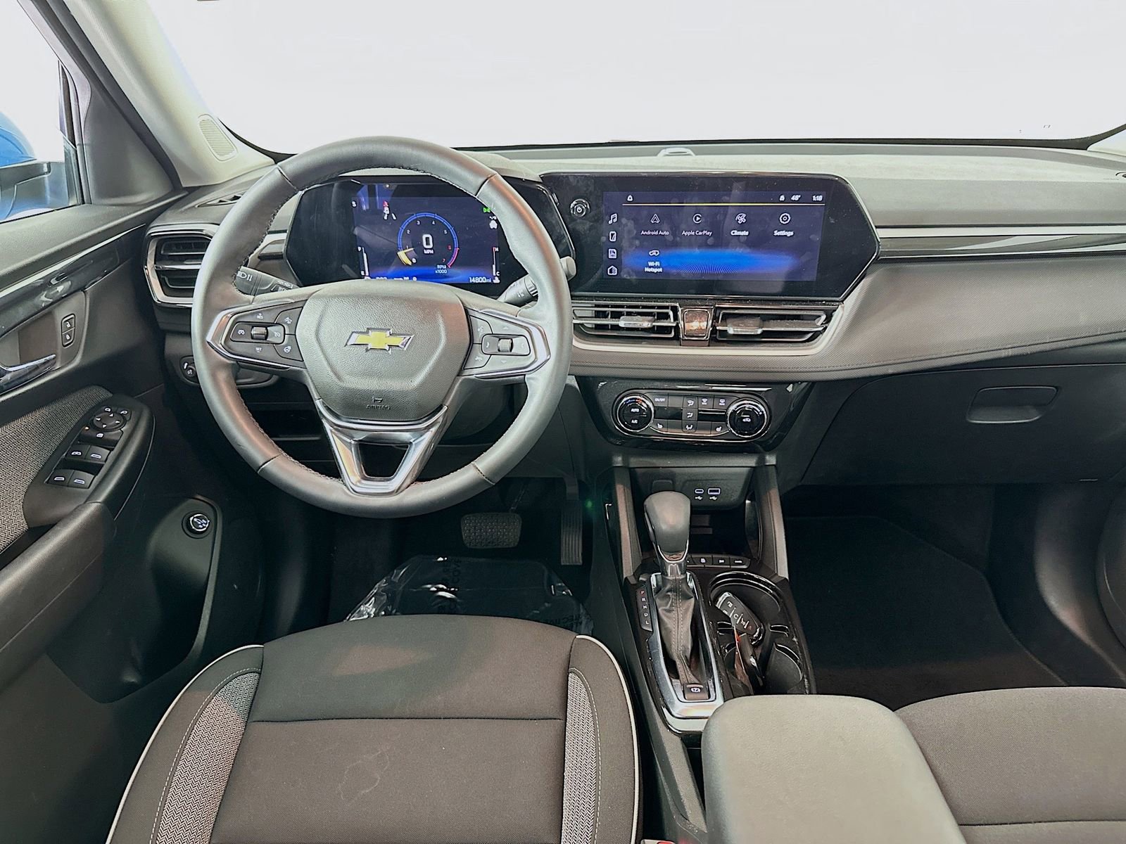 Used 2024 Chevrolet TrailBlazer LT w/ Convenience Package image 25