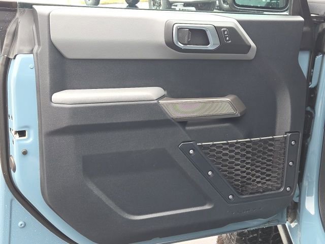 Used 2023 Ford Bronco Everglades image 20