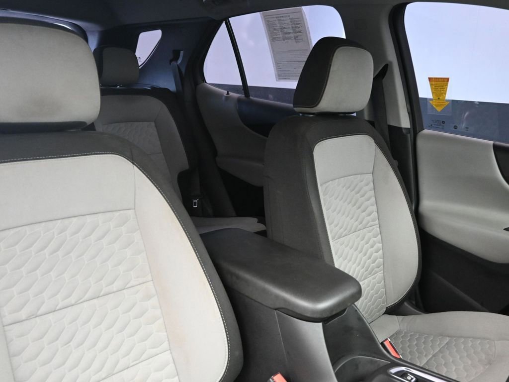 Used 2019 Chevrolet Equinox LS FWD image 11