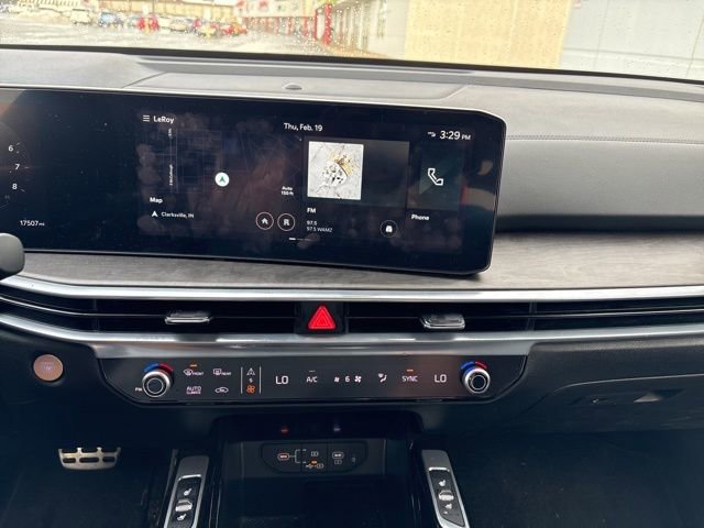 Certified 2024 Kia Sorento SX Prestige image 12