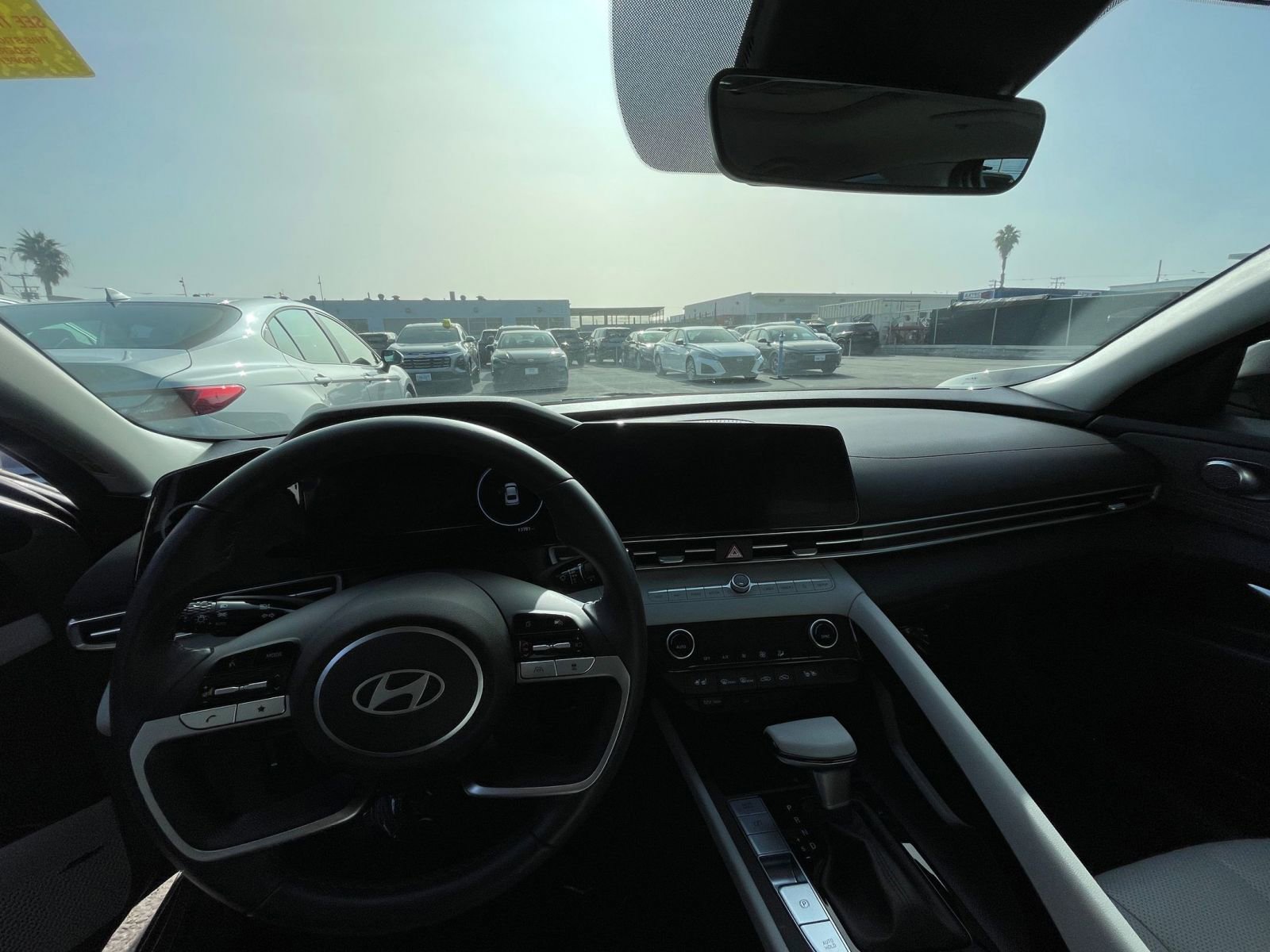 Used 2025 Hyundai Elantra Limited image 33