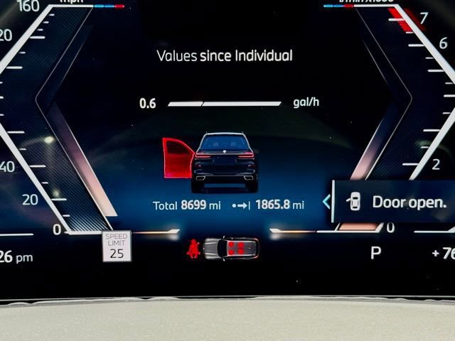 Used 2026 BMW X7 xDrive40i w/ M Sport Package AWD/4WD image 27