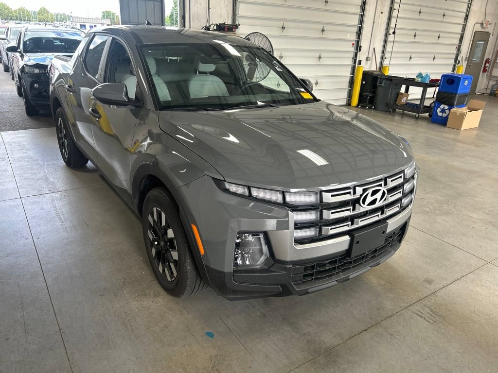 Used 2025 Hyundai Santa Cruz SE