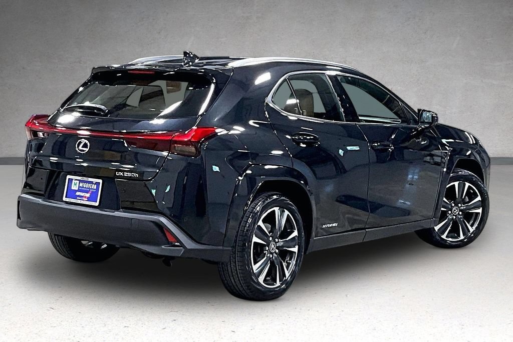 Used 2022 Lexus UX 250h w/ Premium Package AWD/4WD image 6