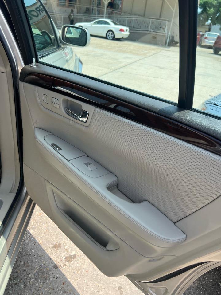 Used 2008 Cadillac DTS Luxury II FWD image 8