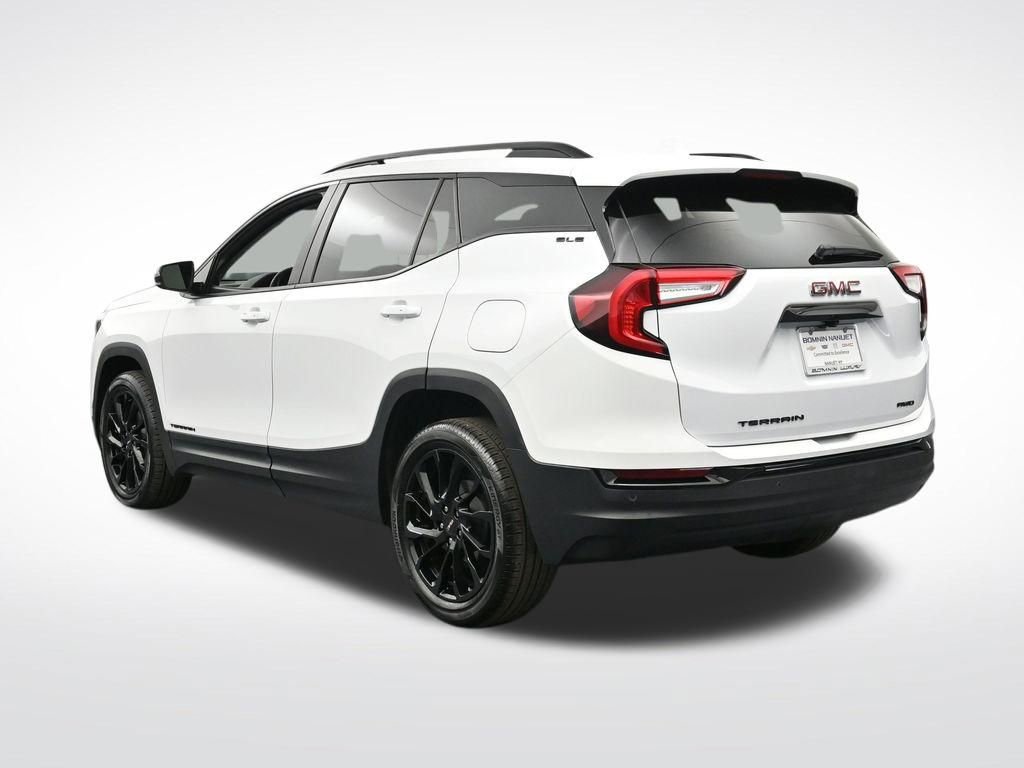 Used 2023 GMC Terrain SLE w/ Driver Convenience Package AWD/4WD image 3