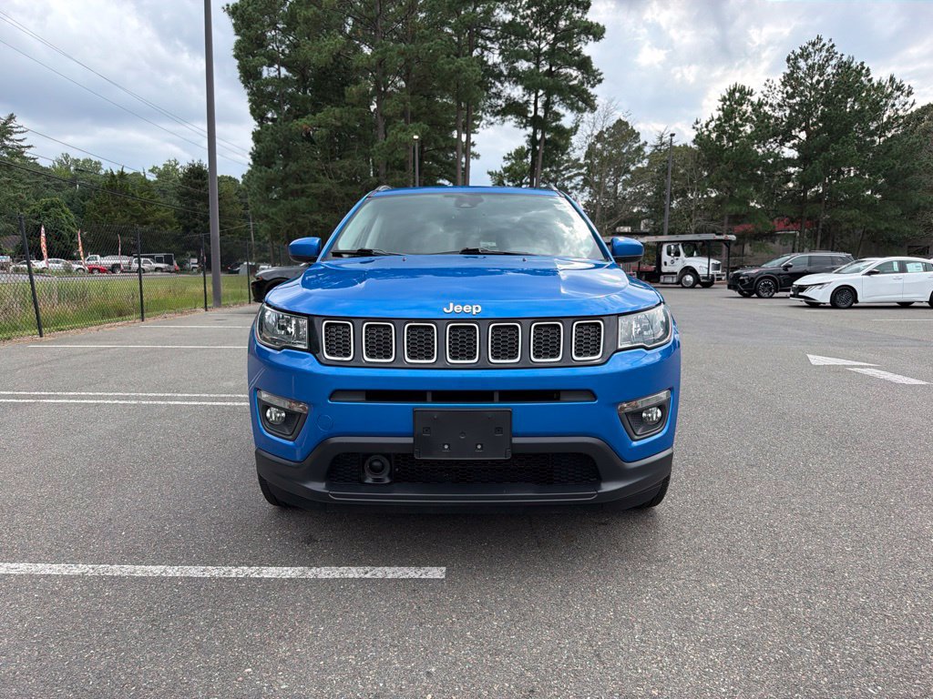 Used 2020 Jeep Compass Latitude AWD/4WD image 3