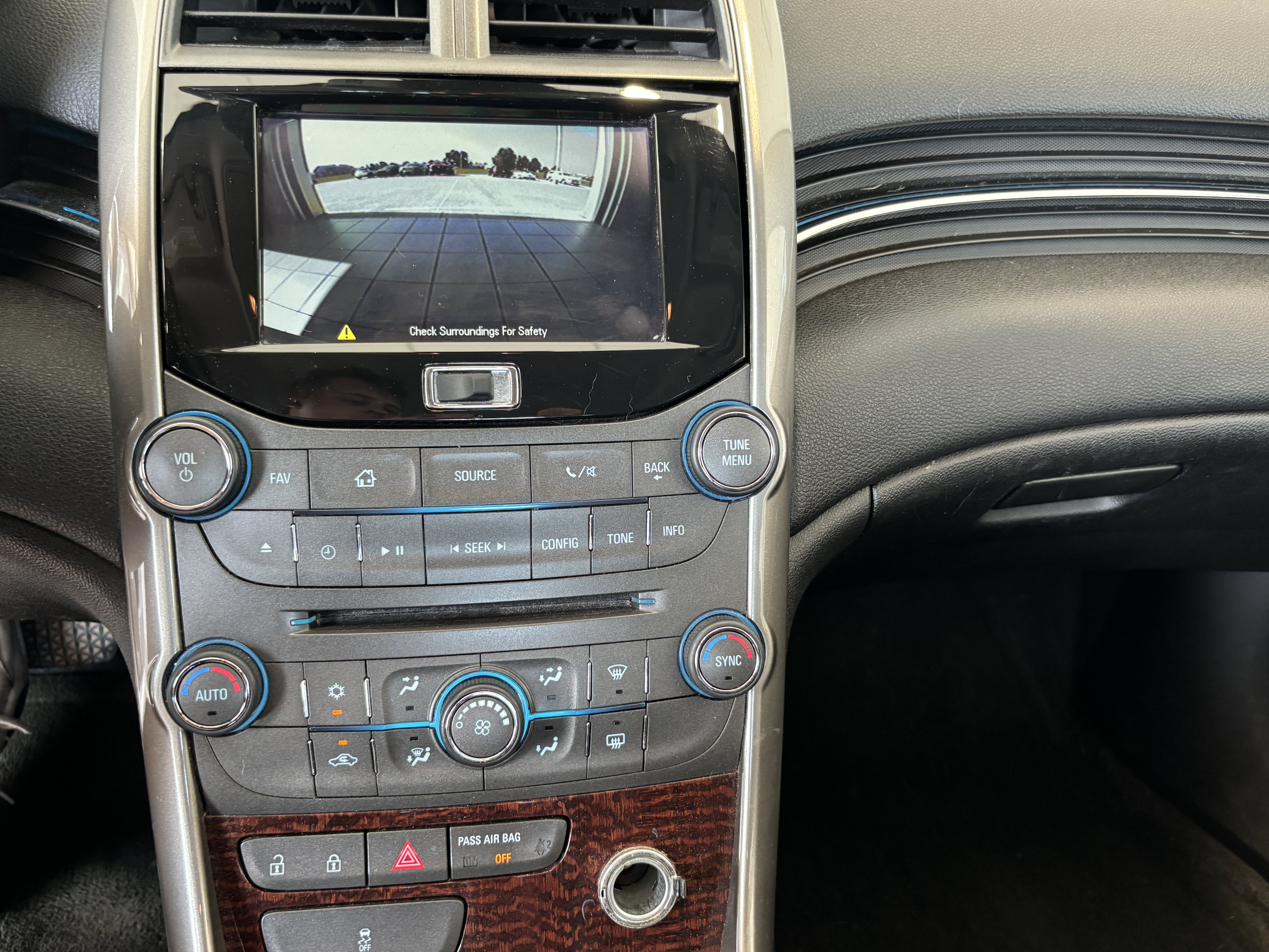 Used 2013 Chevrolet Malibu LT FWD image 17